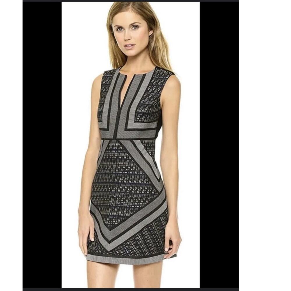 Diane Von Furstenberg Amanda Dress Jacquard Geometric Sheath Mini Size 6